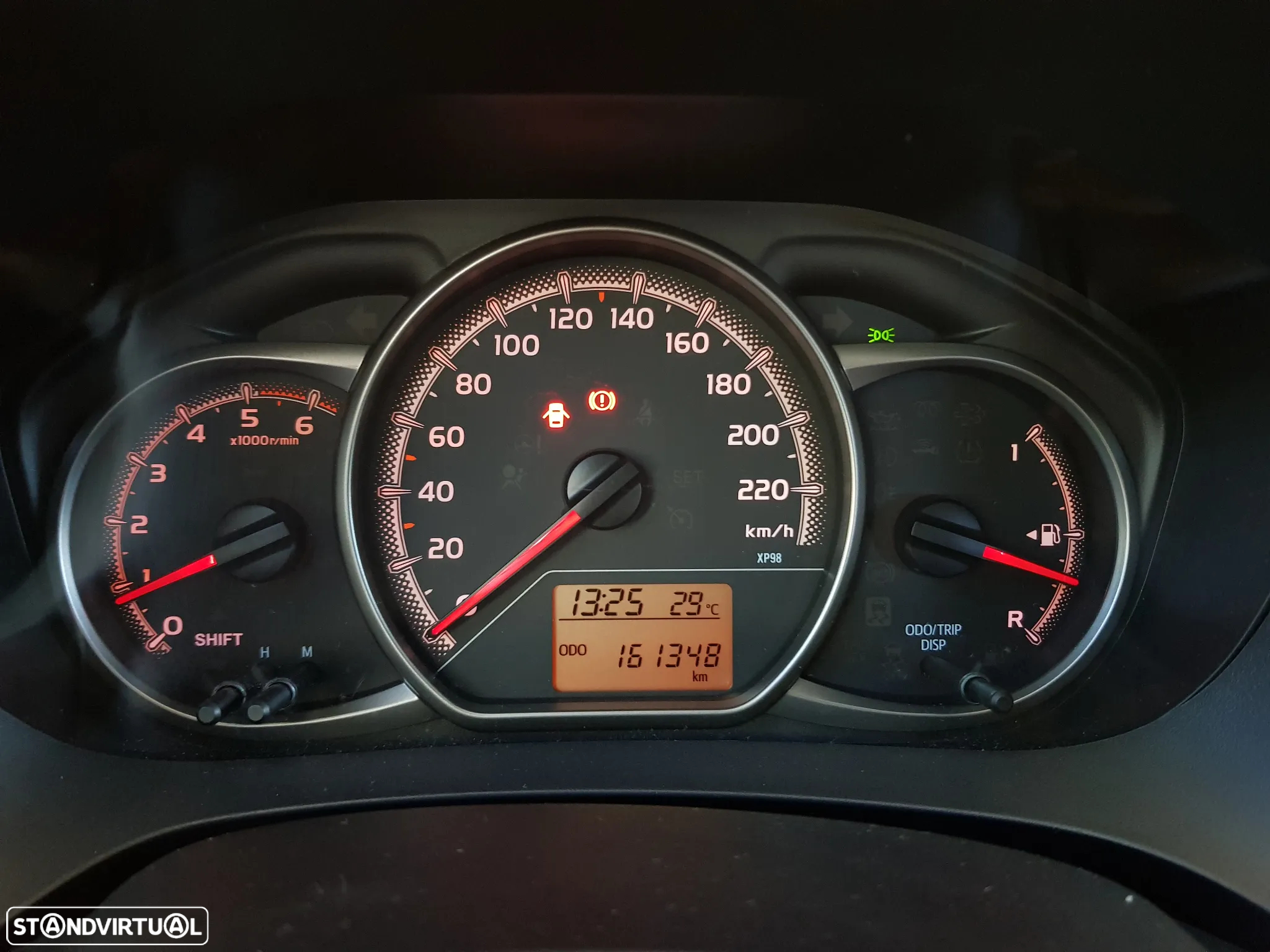 Toyota Yaris 1.4 D-4D Comfort+P.Style - 23