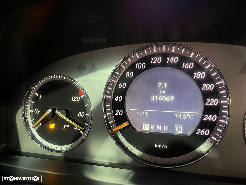 Mercedes-Benz C 220 Station CDI DPF Auto Avantgarde - 23