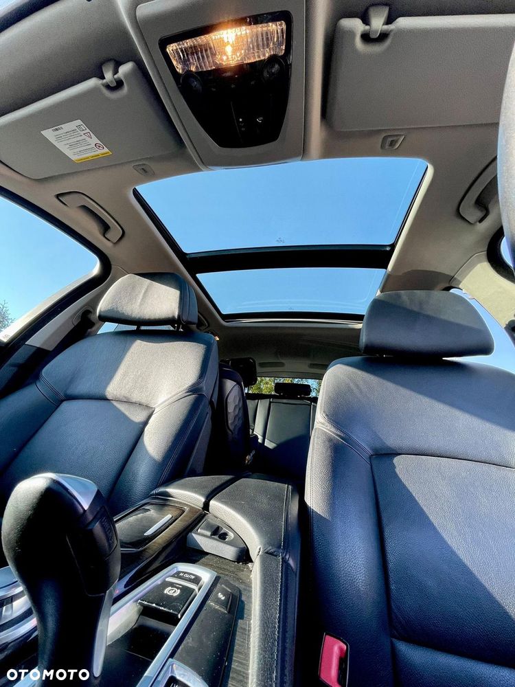 BMW Seria 5 530d Modern Line - 9