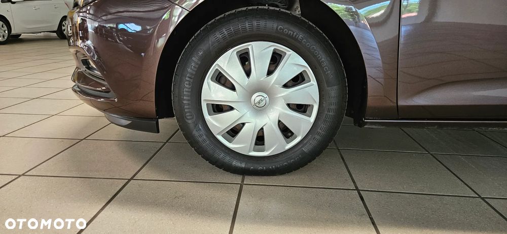 Opel Astra 1.4 Essentia - 12