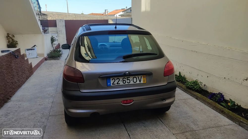 Peugeot 206 1.9 D XR Présence - 4