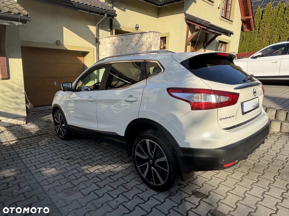 Nissan Qashqai 1.6 DIG-T Tekna - 4
