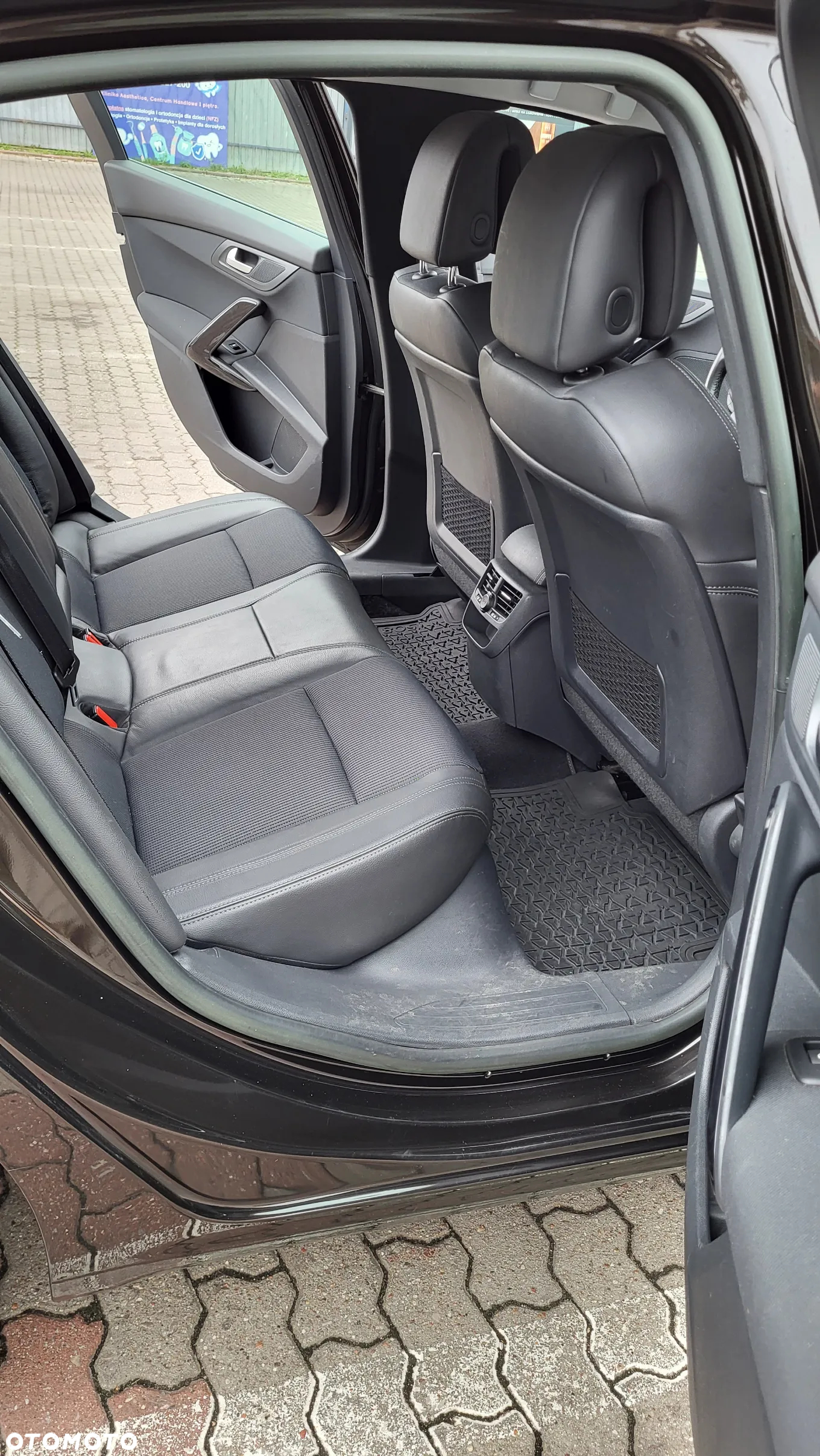 Peugeot 508 1.6 T Allure - 12