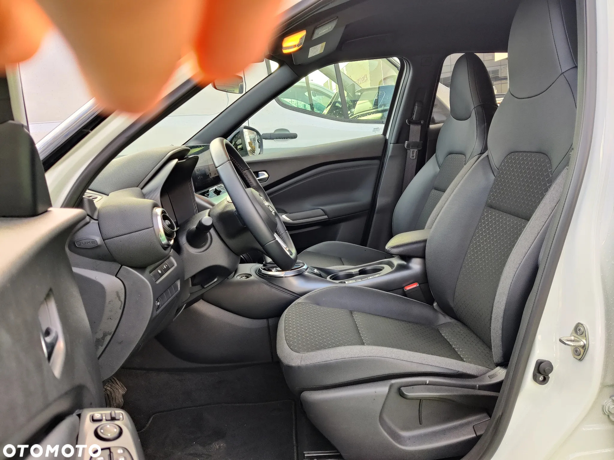 Nissan Juke 1.6 Hybrid N-Connecta AMT - 17