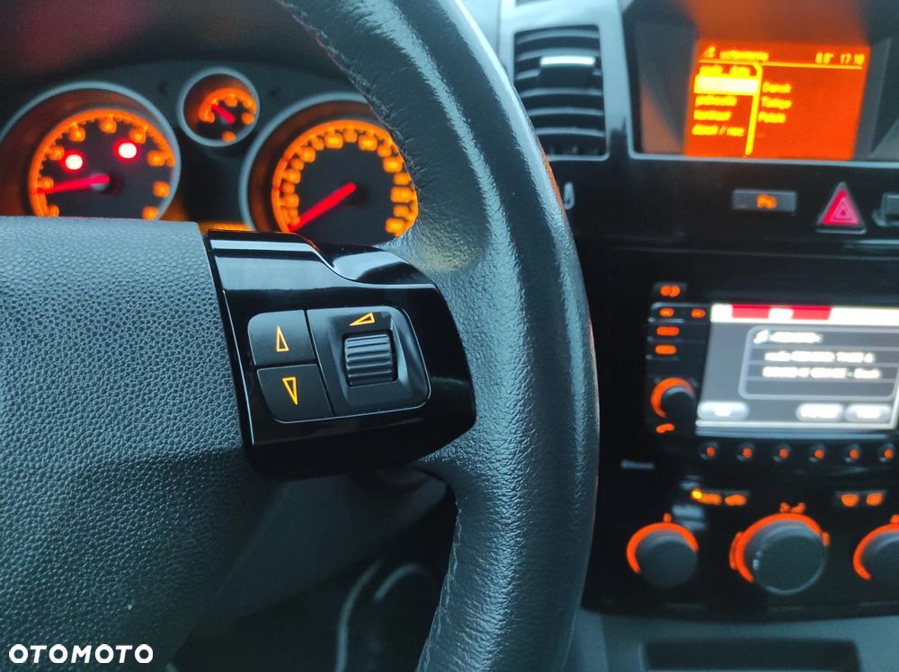 Opel Zafira 1.8 Navi - 31