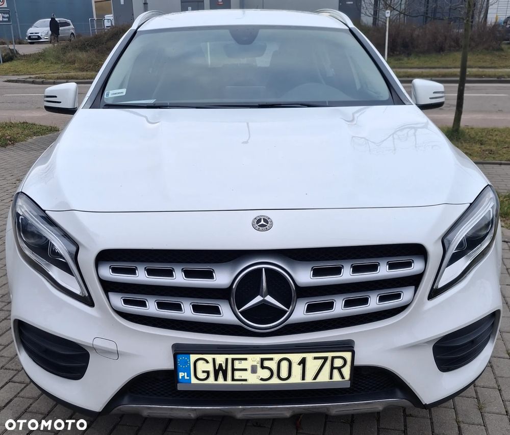 Mercedes-Benz GLA 200 7G-DCT - 1