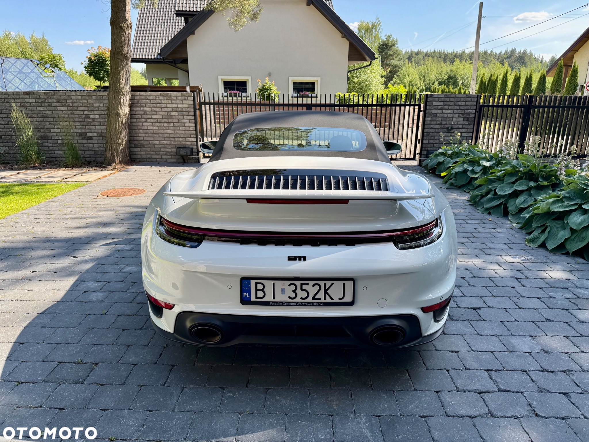 Porsche 911 Carrera Turbo Cabrio - 11