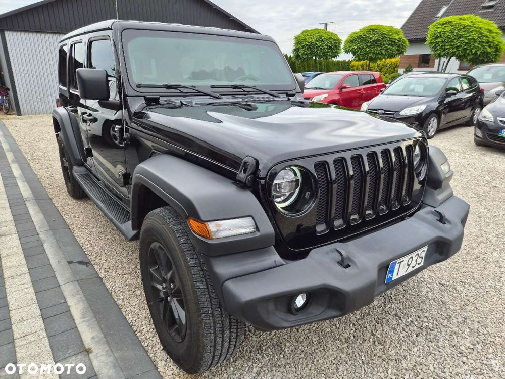 Jeep Wrangler - 12