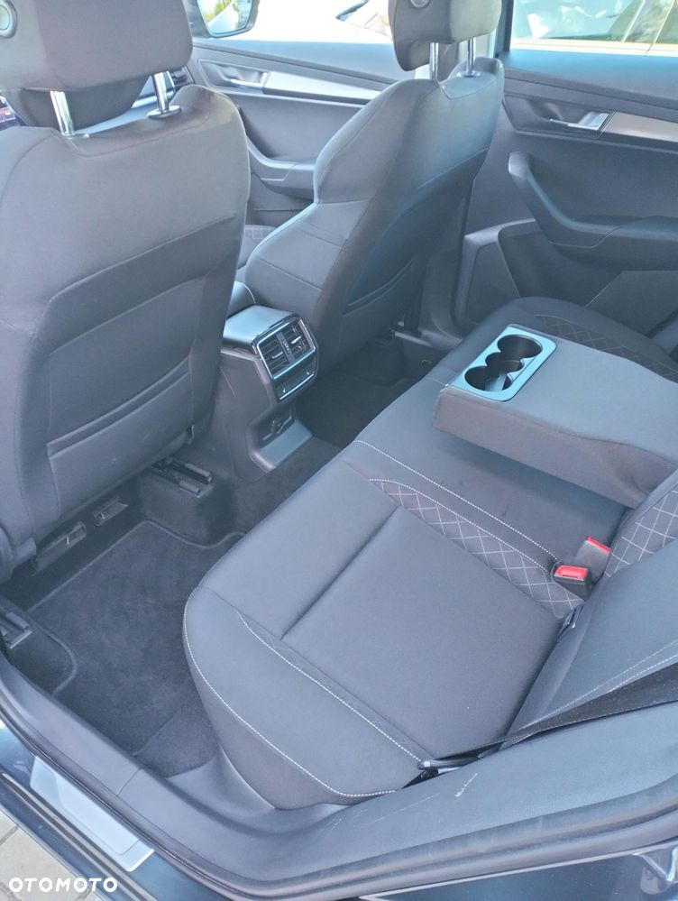 Skoda Karoq 1.6 TDI SCR DSG Ambition - 17