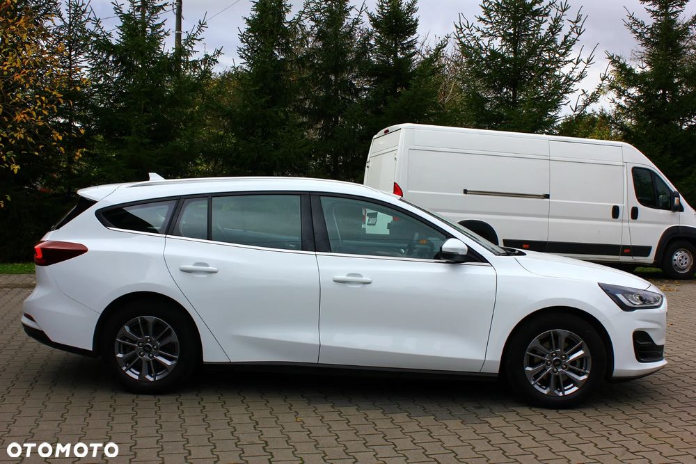 Ford Focus 1.0 EcoBoost Titanium - 21