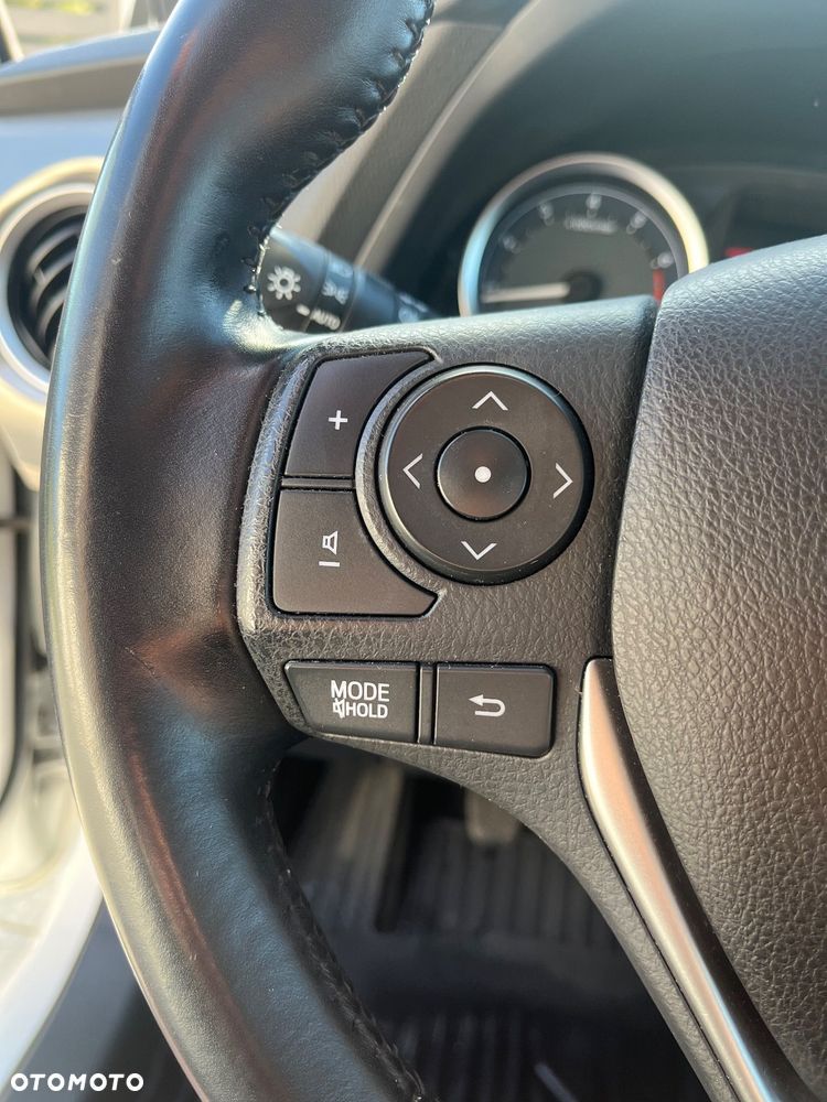 Toyota Auris - 14