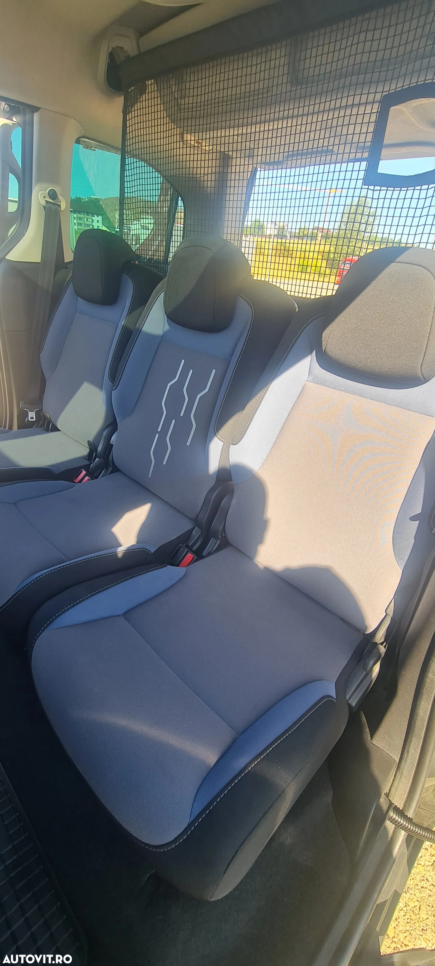 Peugeot Partner Tepee HDi FAP 115 Family - 12