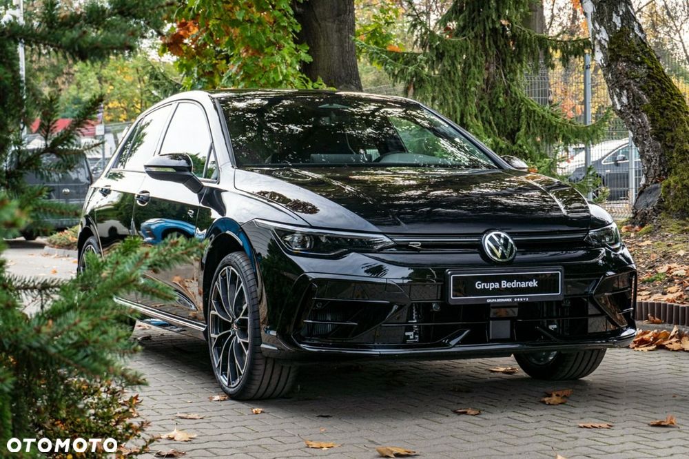 Volkswagen Golf - 10