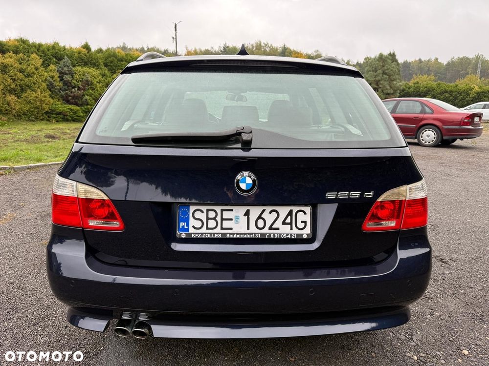 BMW Seria 5 525d - 18