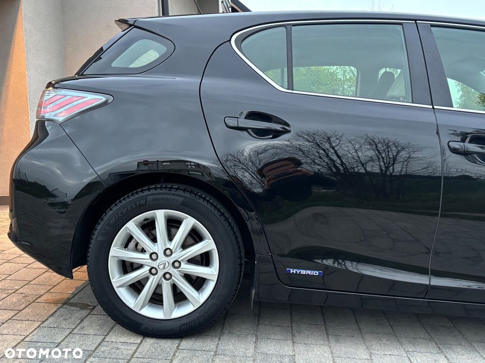 Lexus CT - 22