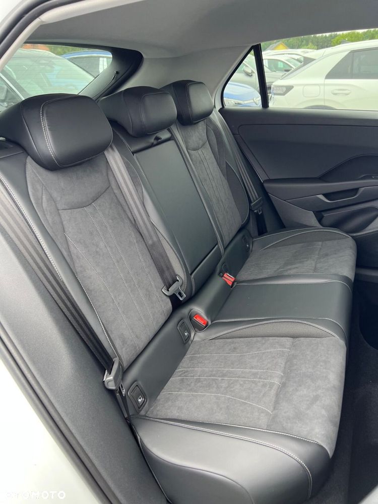 Volkswagen T-Roc 1.5 TSI Style DSG - 6