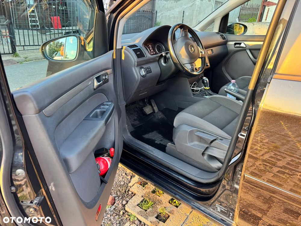 Volkswagen Touran 2.0 TDI DPF Comfortline DSG - 18