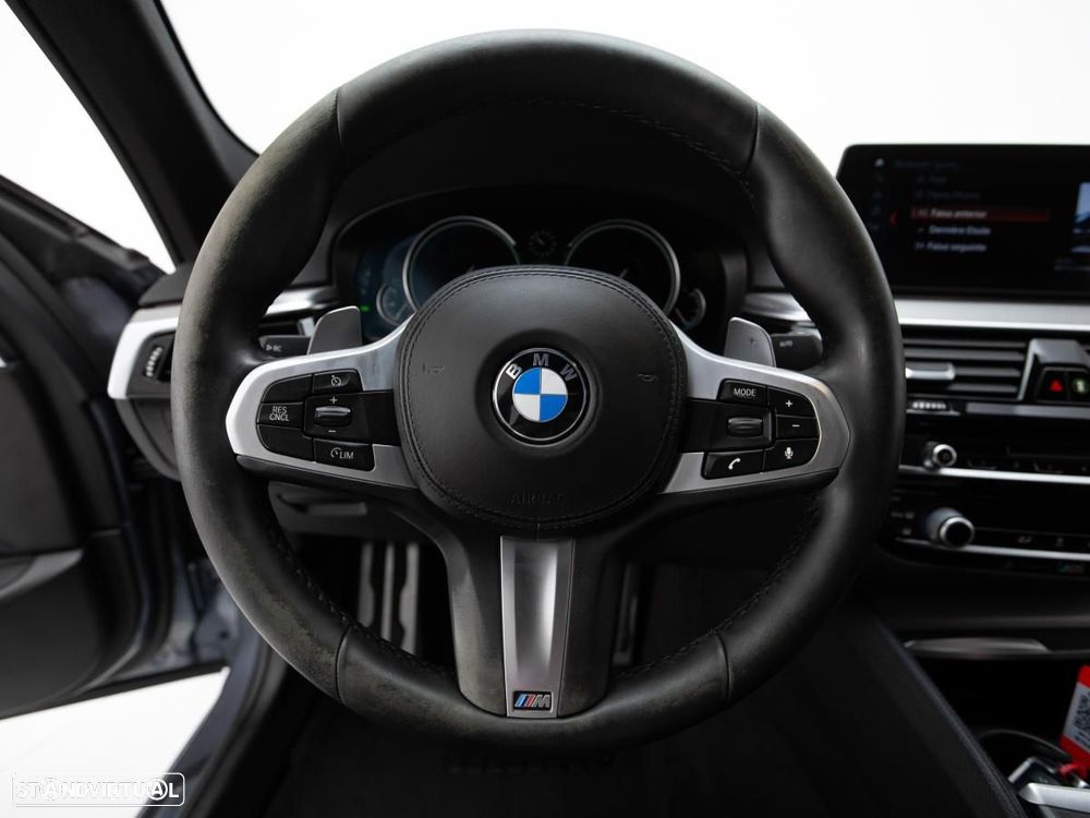 BMW 520 d Pack M Auto - 18