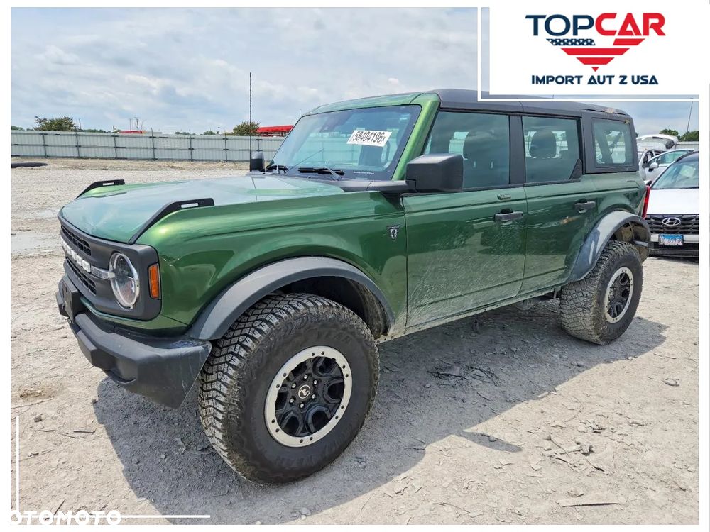 Ford Bronco - 1