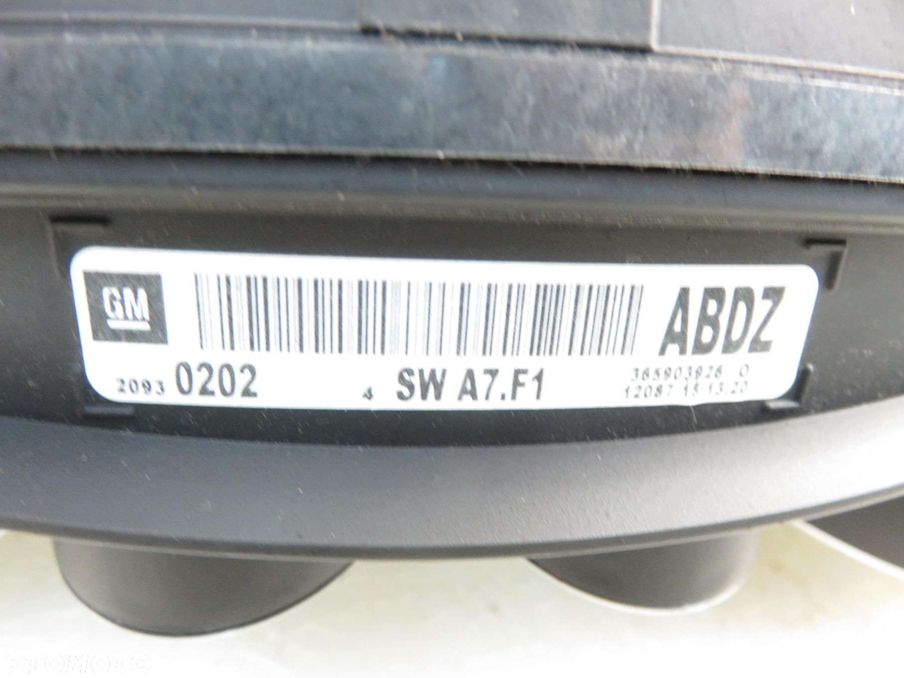 LICZNIK OPEL INSIGNIA A (G09) 2.0 CDTI 20930202 - 11