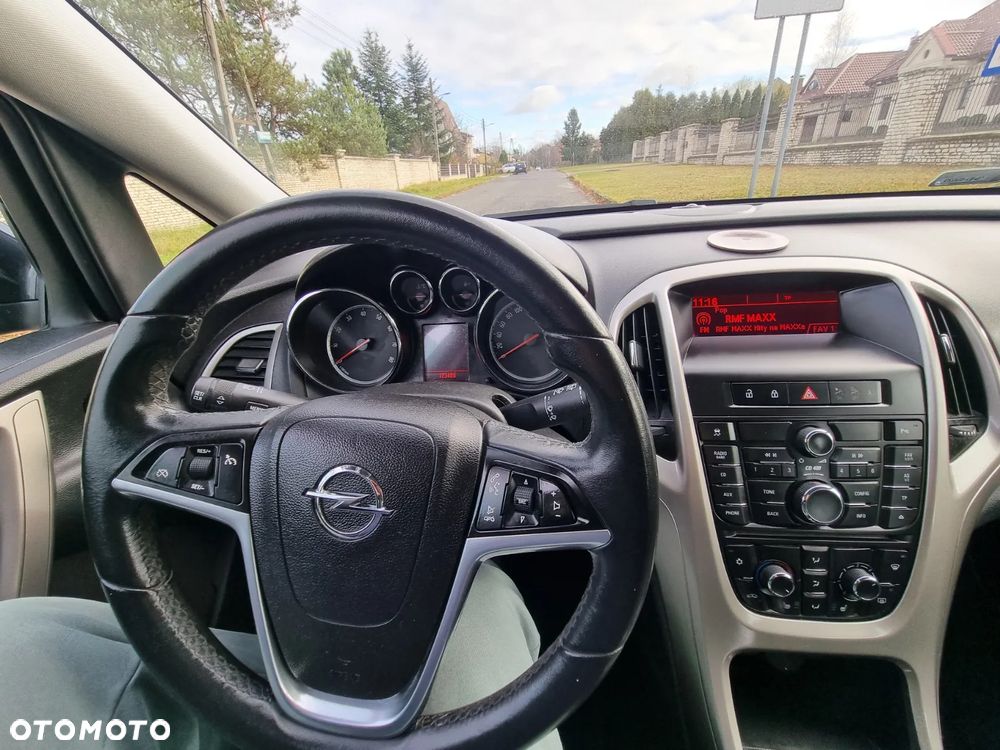 Opel Astra 1.4 T Enjoy S&S - 23