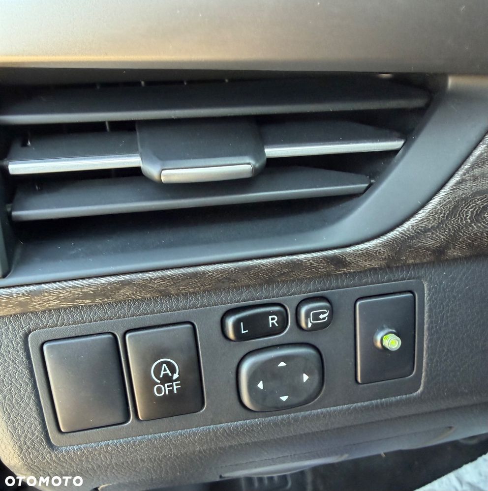 Toyota Avensis Touring Sports 2.0 D-4D Edition S+ - 17