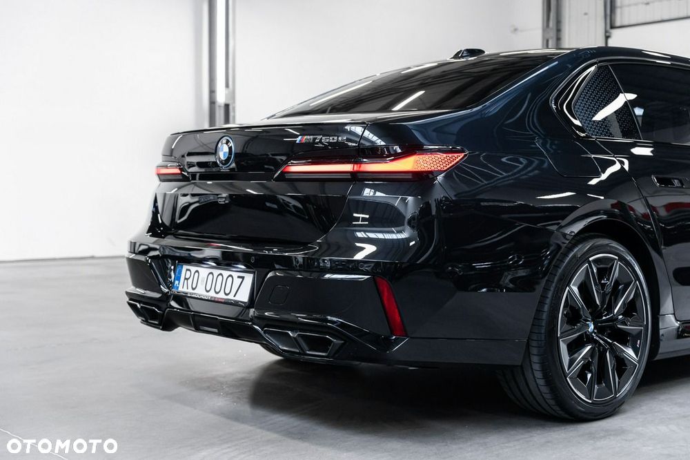 BMW Seria 7 M760e PHEV xDrive Individual Edition sport - 14