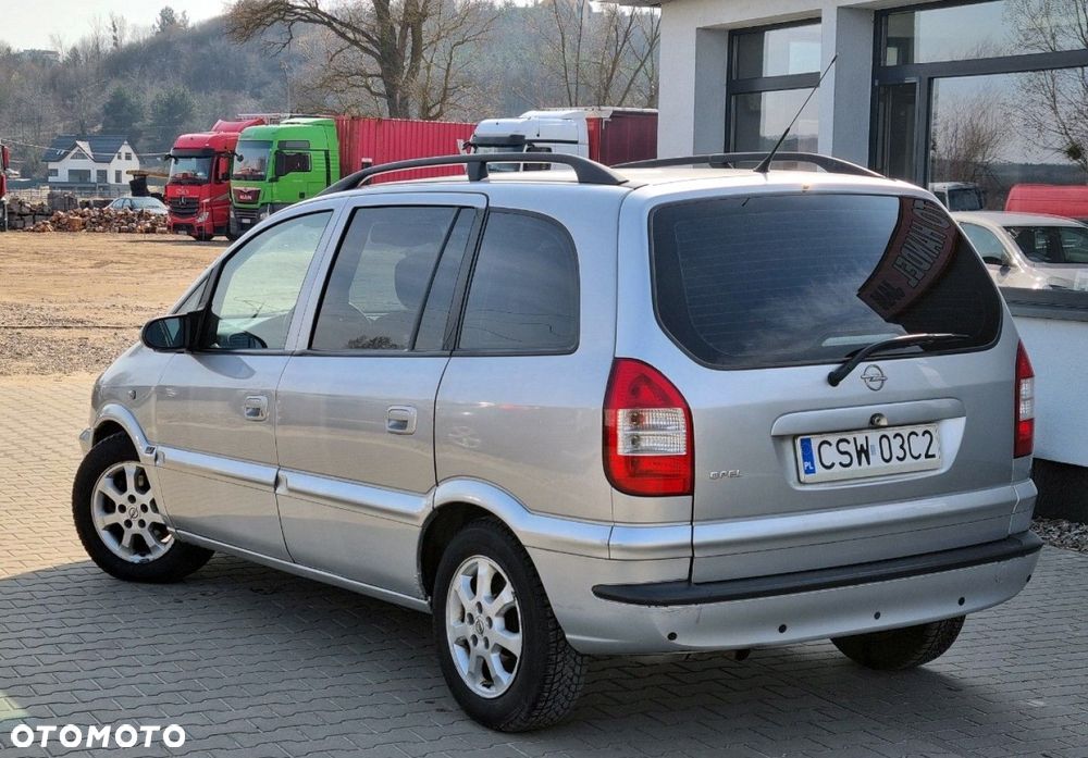 Opel Zafira - 4