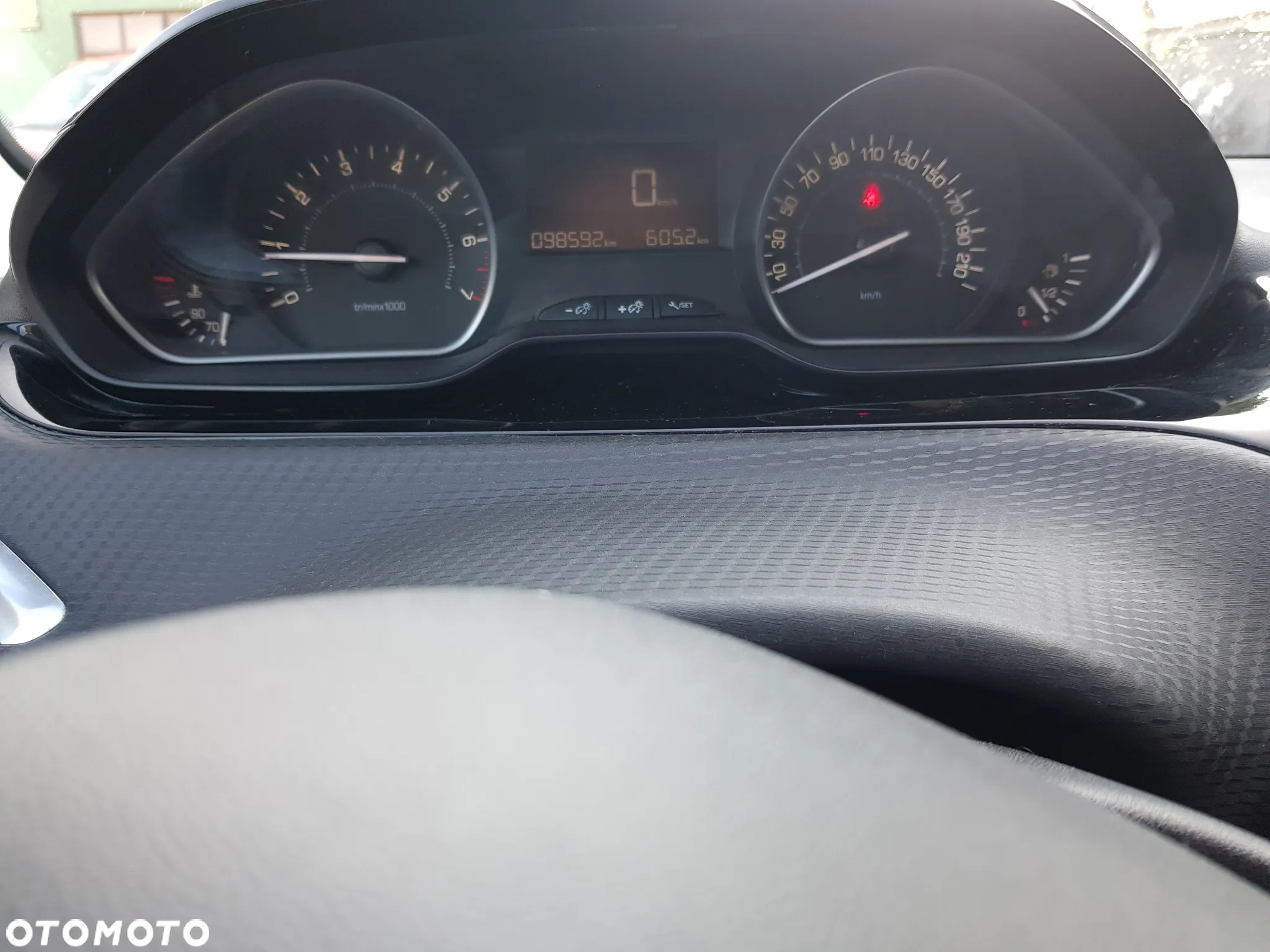 Peugeot 2008 - 20