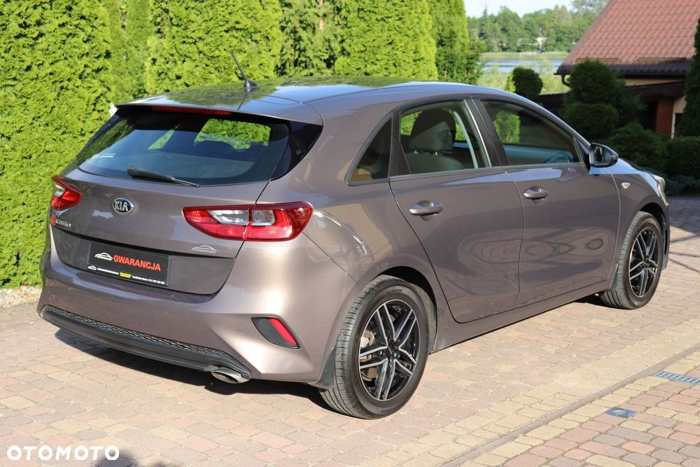 Kia Ceed - 4