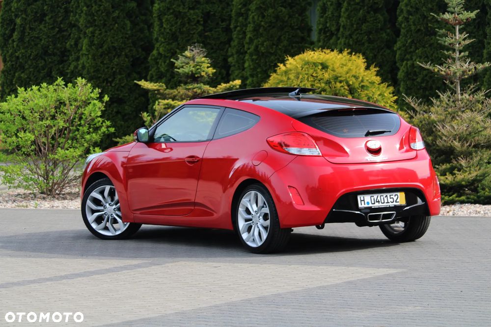 Hyundai Veloster - 8