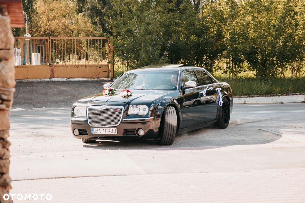 Chrysler 300C 5.7 V8 Hemi - 11