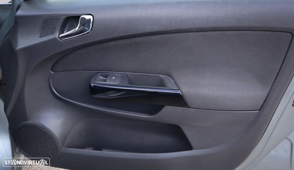 Opel Corsa 1.2 Cosmo 111 Easytronic - 22