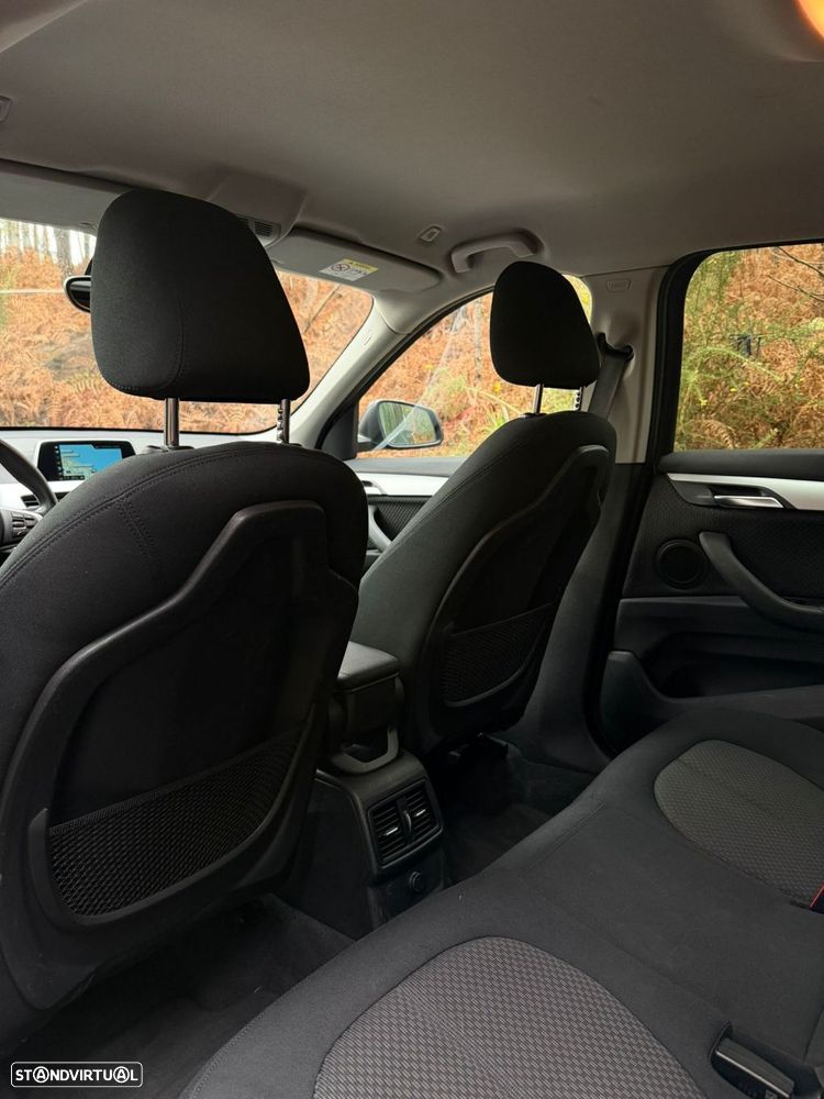 BMW X1 16 d sDrive Advantage - 18