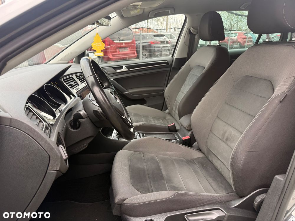 Volkswagen Golf - 7