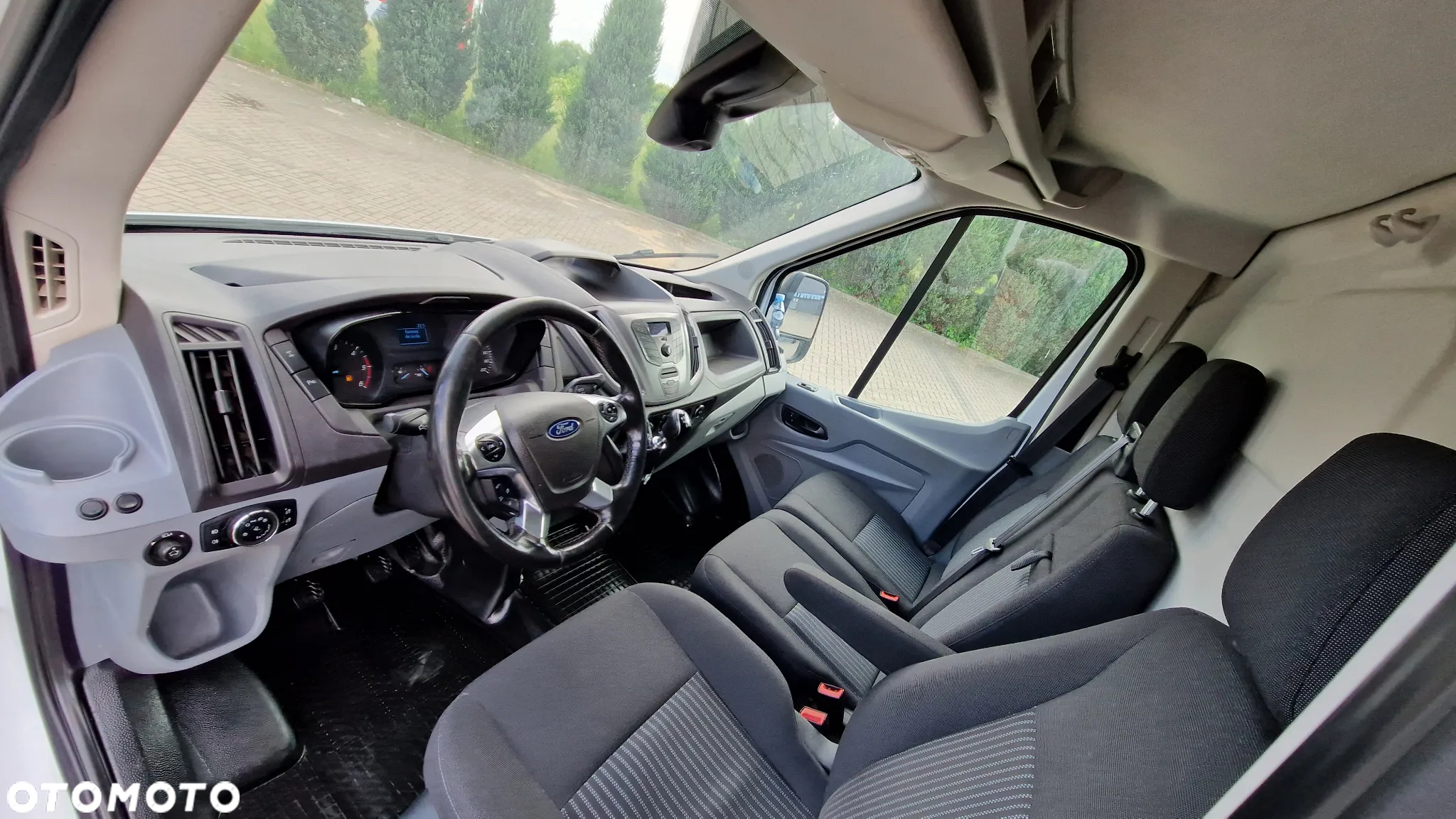 Ford Transit - 19