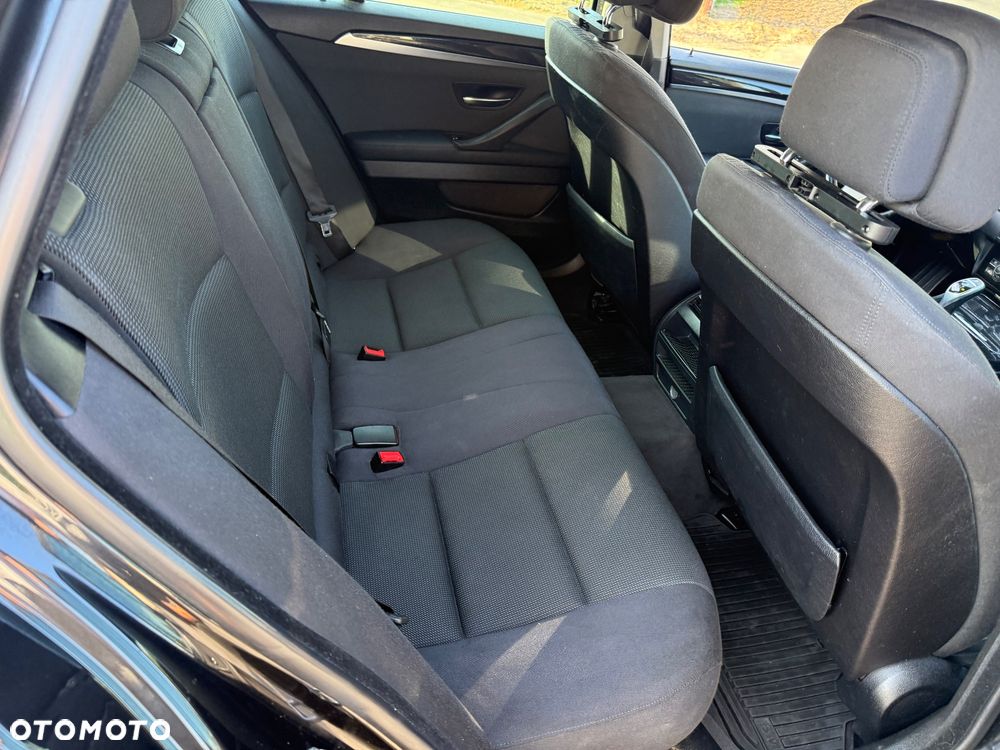 BMW Seria 5 520d Sport-Aut - 21