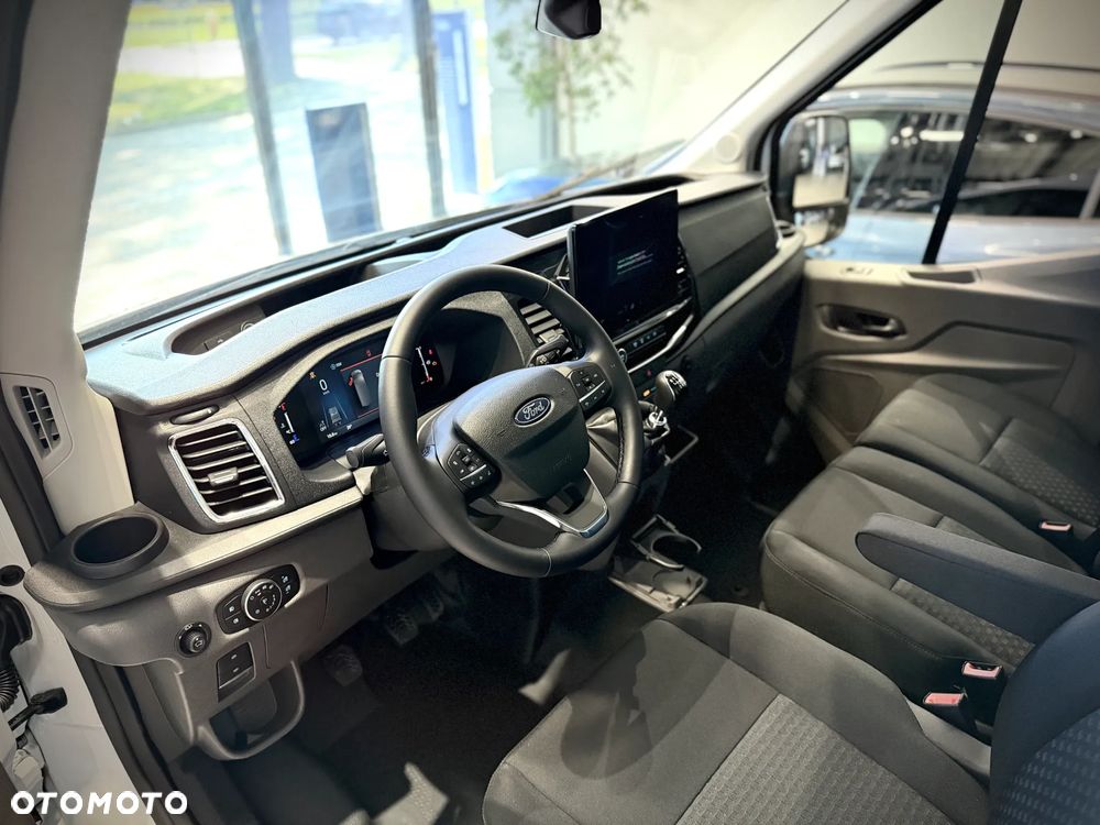 Ford Transit - 26