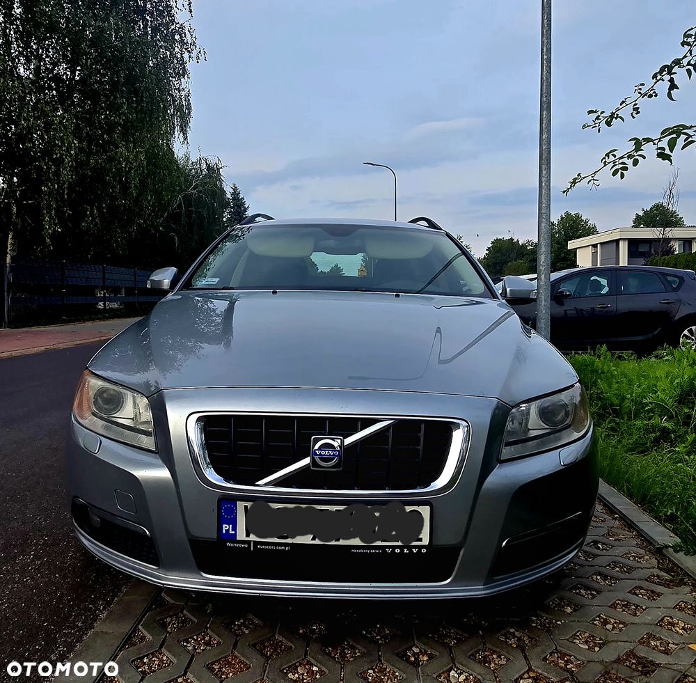 Volvo V70 2.0D Ocean Race - 1