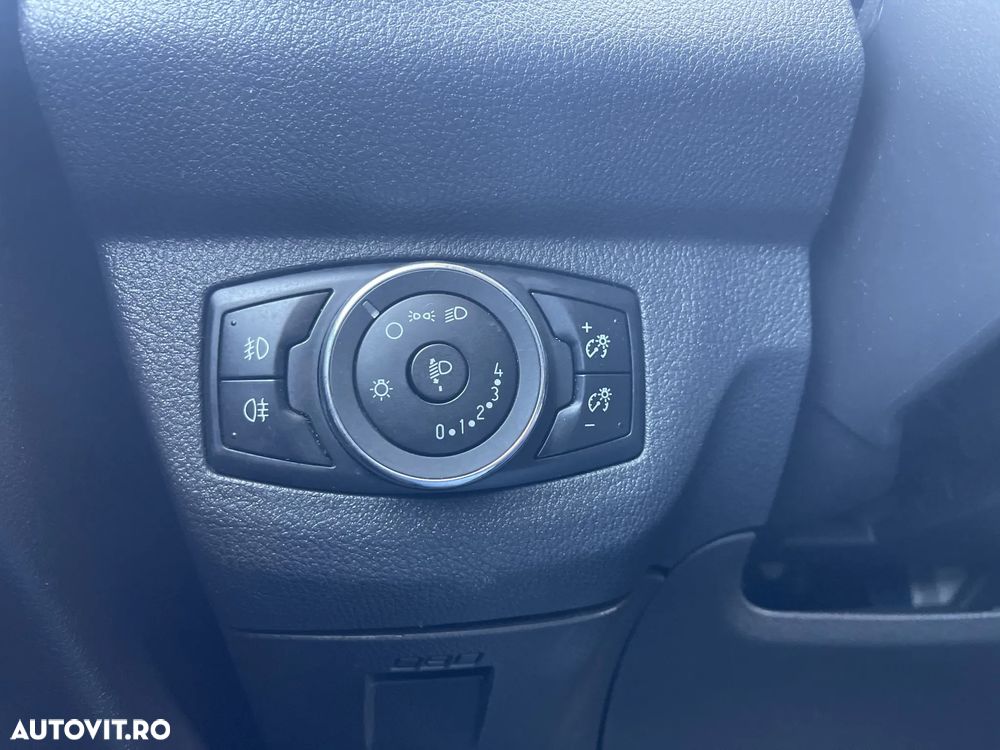 Ford Courier - 16
