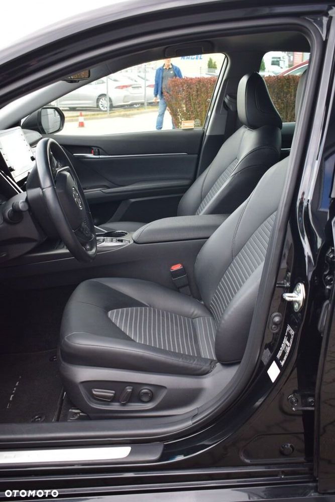 Toyota Camry 2.5 Hybrid Prestige CVT - 14