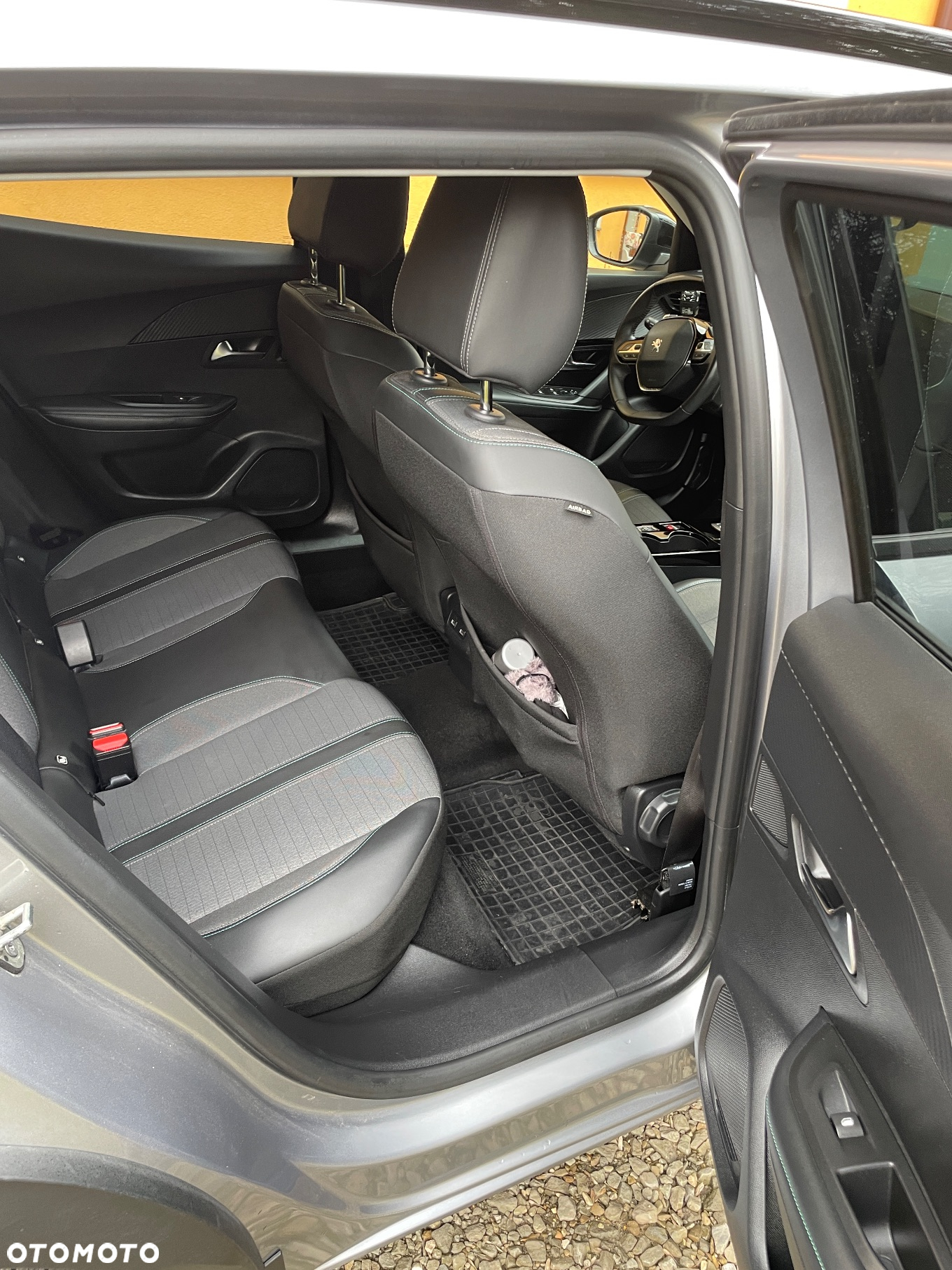 Peugeot 2008 1.2 PureTech Allure Pack S&S EAT8 - 8