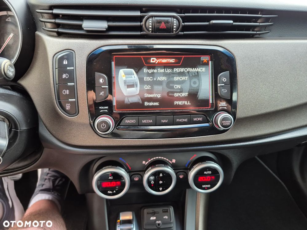 Alfa Romeo Giulietta 2.0 JTDM 16V Turismo - 19