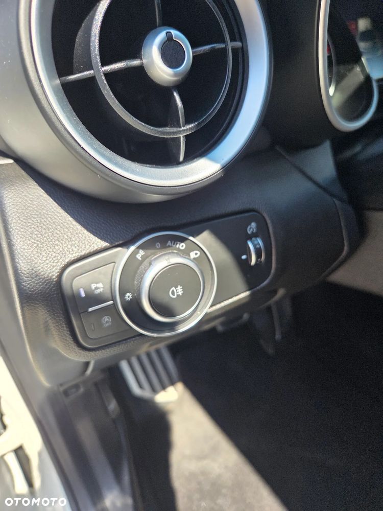 Alfa Romeo Giulia 2.9 Bi Turbo V6 Quadrifoglio - 8