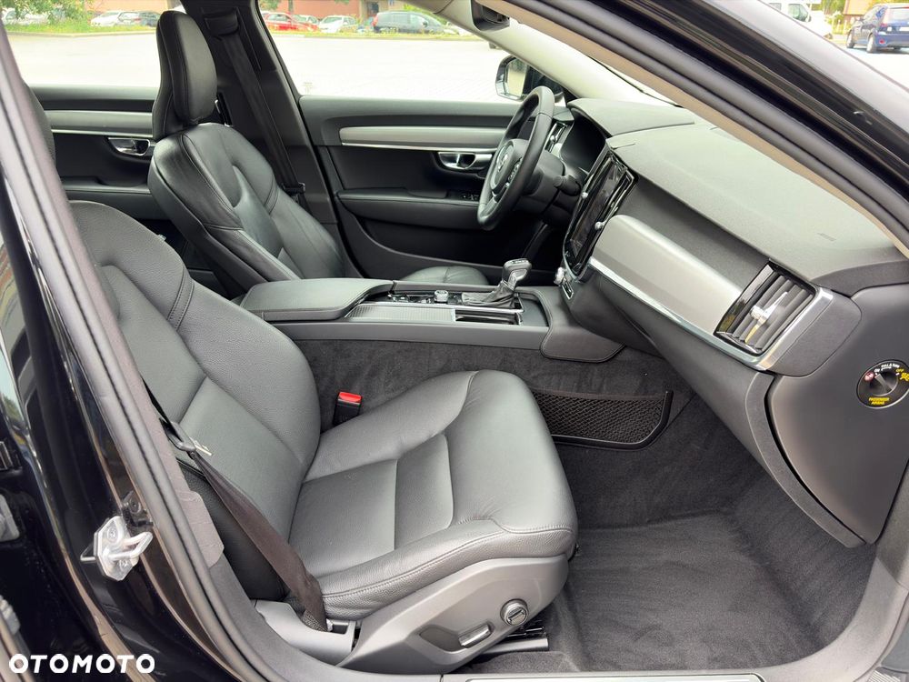 Volvo S90 D4 Momentum - 17