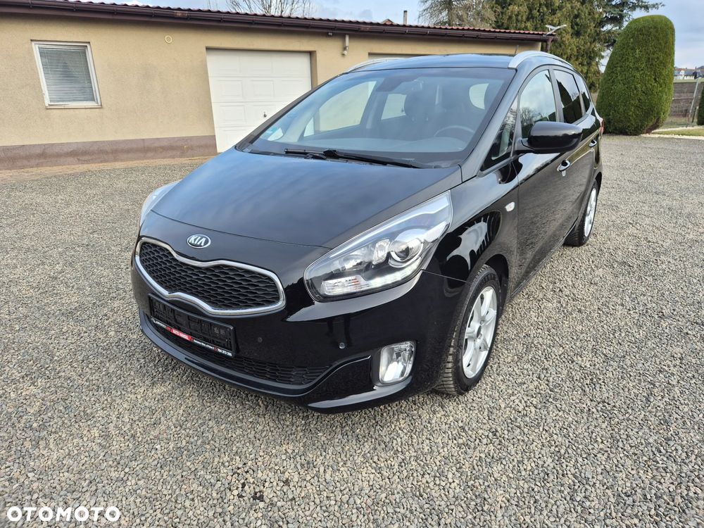 Kia Carens 1.7 CRDi 115 Dream Team Edition - 1