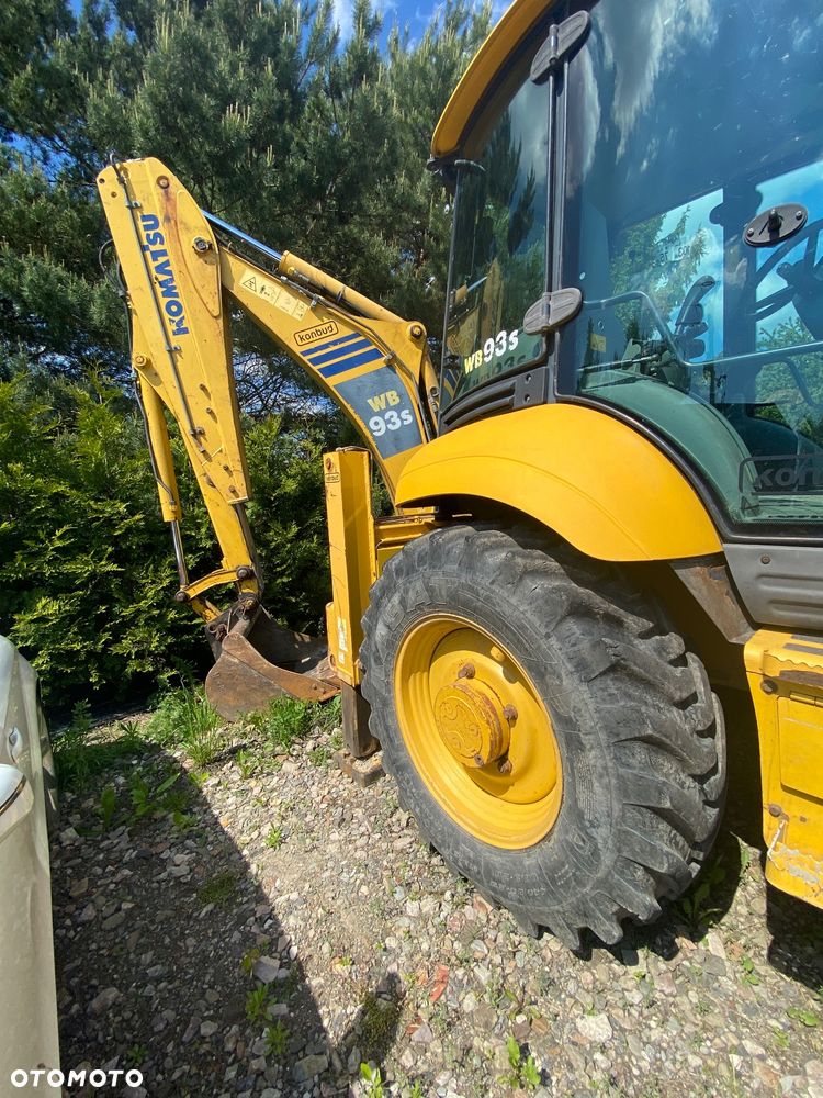 Komatsu WB93S5 - 6