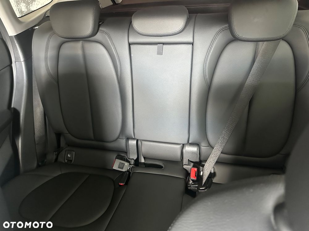 BMW X1 sDrive18d Advantage sport - 17