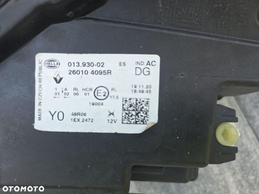 RENAULT CAPTUR 2 II Lampa prawa Kompletna Full Led 260104095R Krótki Led - 12