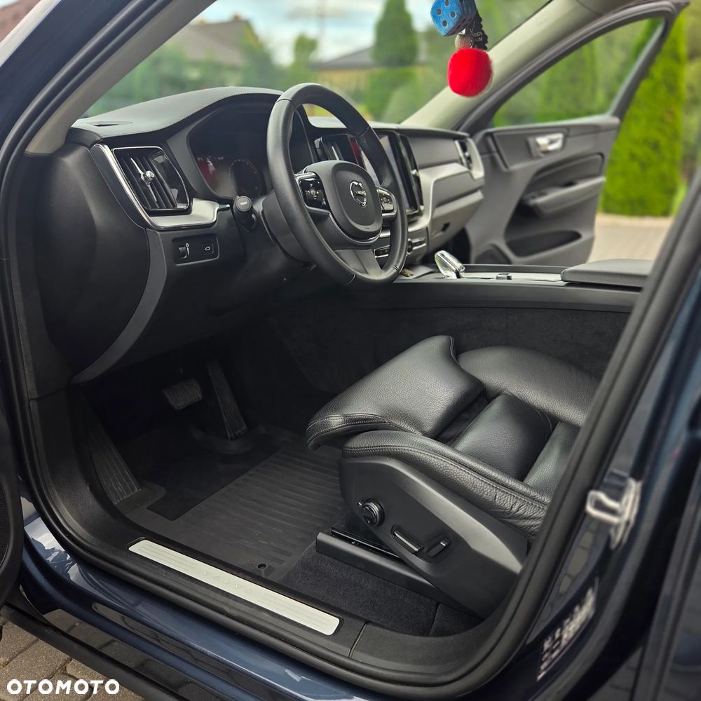 Volvo XC 60 B5 B AWD Inscription - 9